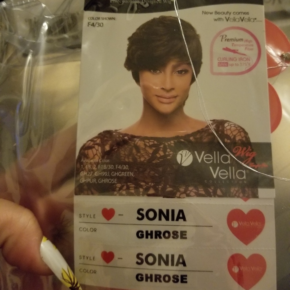 Vella vella wig
